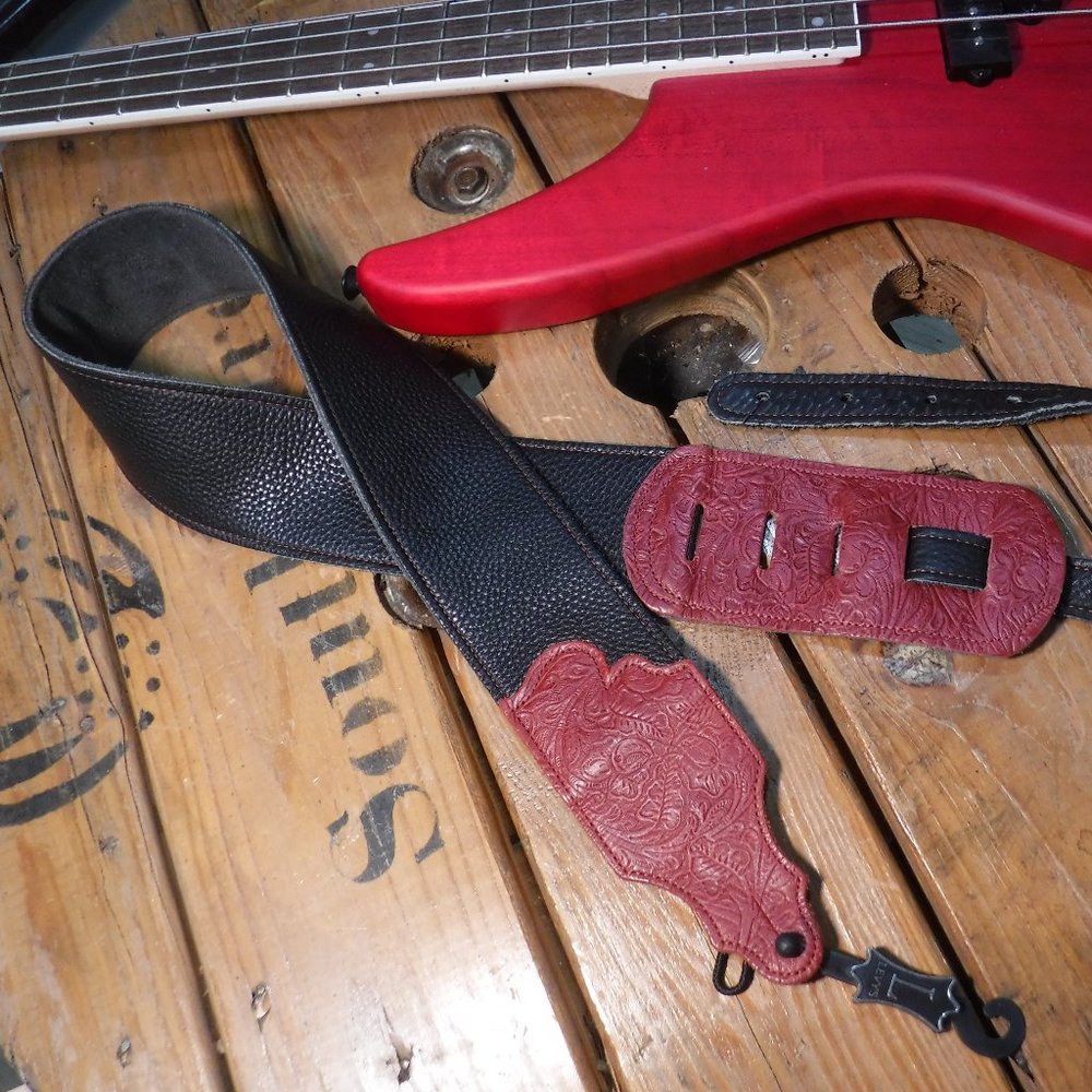 Franklin Bass Strap Black/Red Leather